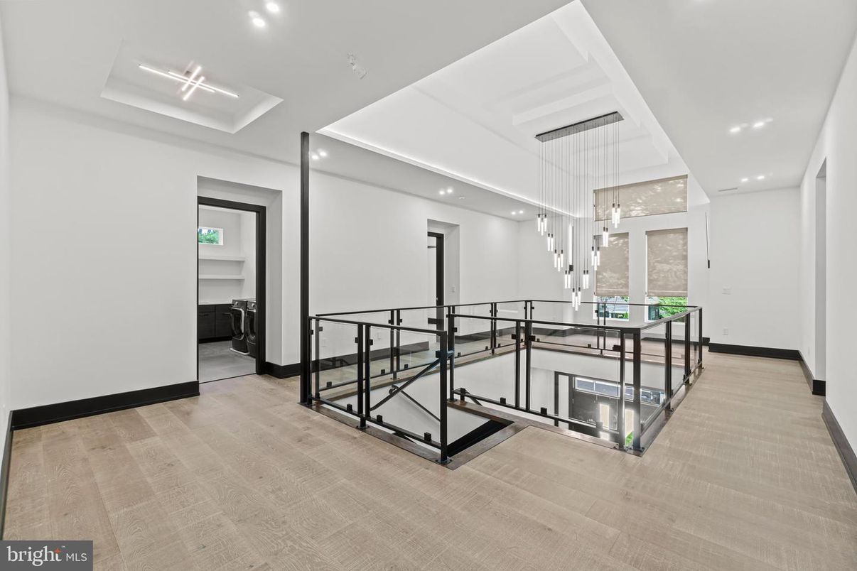 Interior, Pendant Lights, Recessed Lighting, Wood Texture Flooring