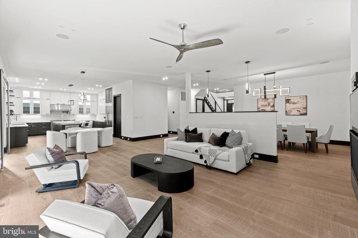 Dining room, Interior, Kitchen, Living room, Pendant Lights, Recessed Lighting, Stainless Steel Appliances, Wood Texture Flooring