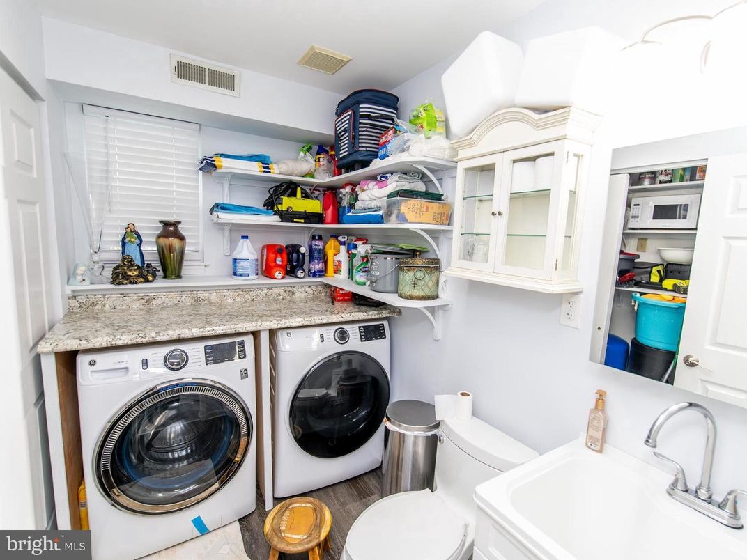 Interior, Washer