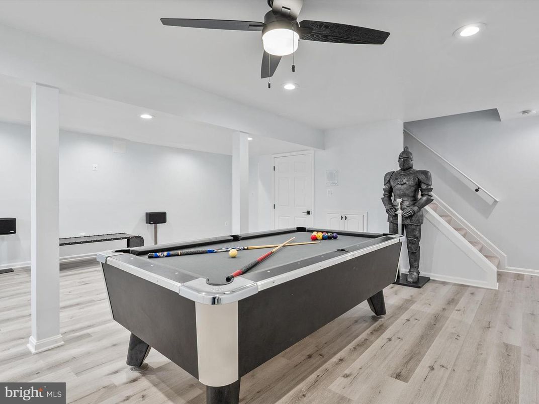 Billiard Table, Game Room, Interior, Recessed Lighting, Wood Texture Flooring