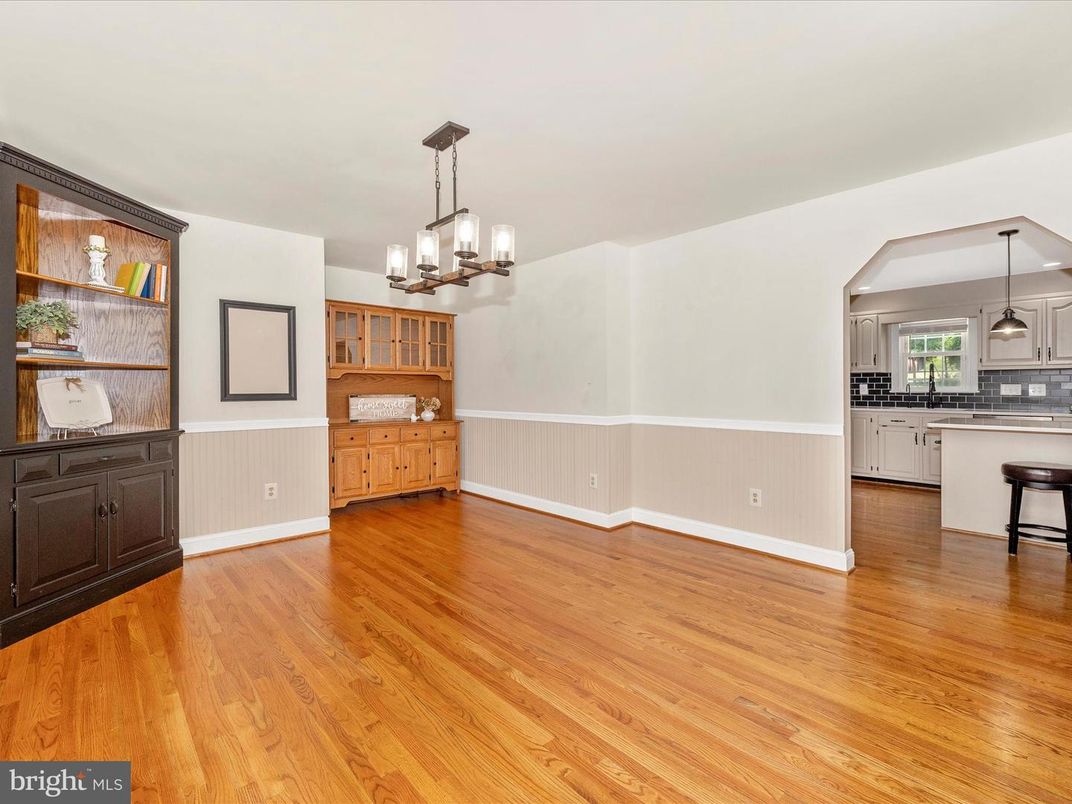Chandelier, Empty room, Interior, Kitchen, Pendant Lights, Wood Texture Flooring