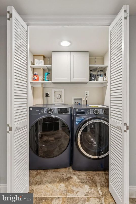 Interior, Recessed Lighting, Utility Closets, Washer