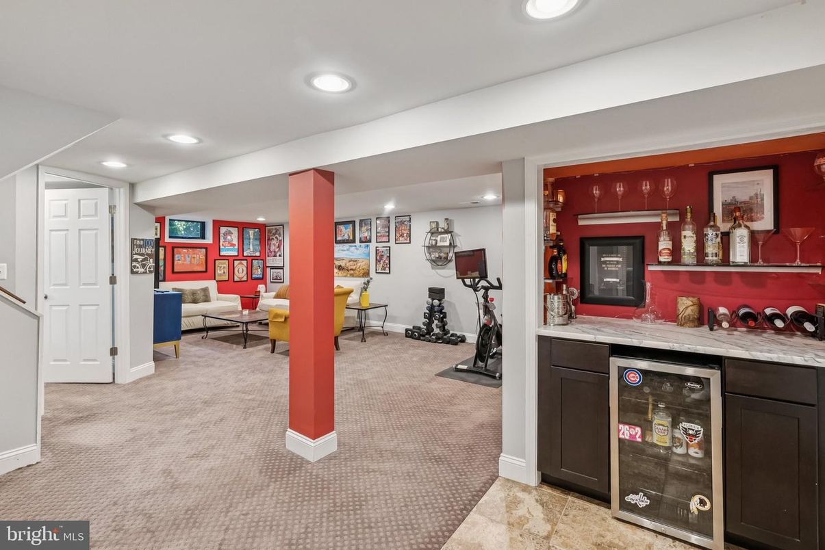 Fitness Equipment, Interior, Recessed Lighting