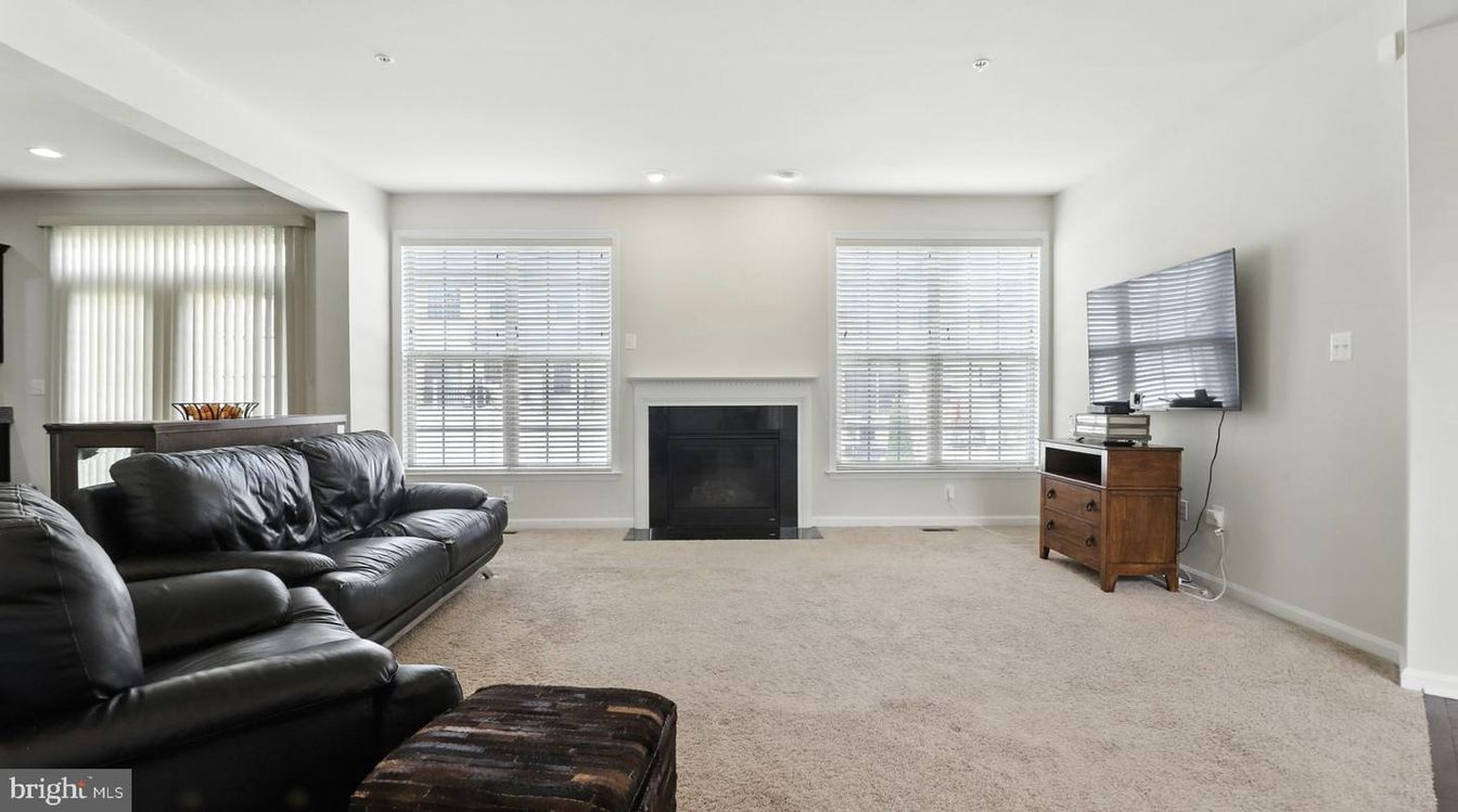 Fireplace, Interior, Living room, Recessed Lighting