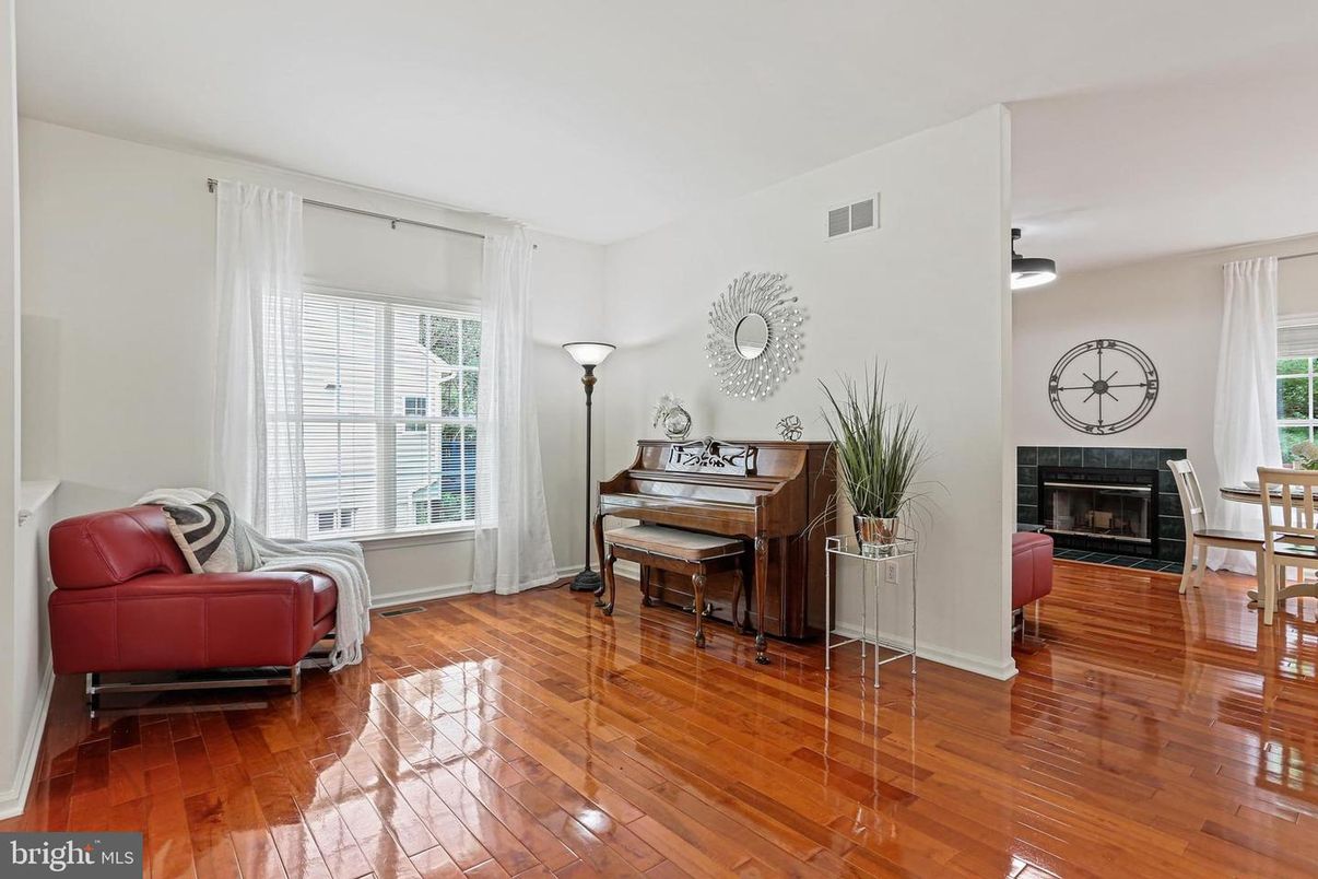 Fireplace, Interior, Piano, Wood Texture Flooring