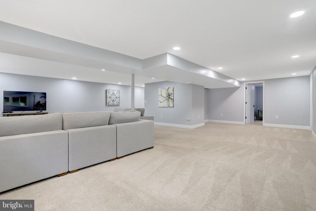 Interior, Living room, Recessed Lighting