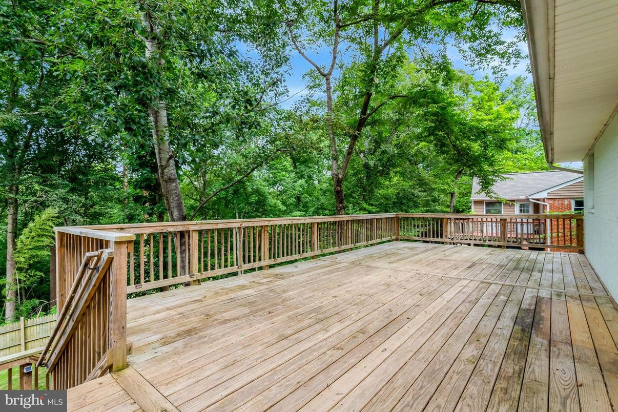 Exterior, Wood Texture Flooring