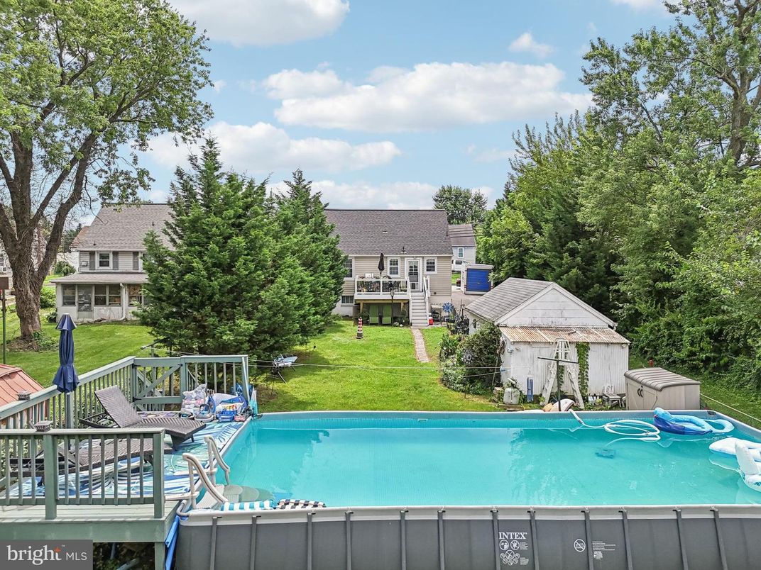 Exterior, Hot Tub, Pool