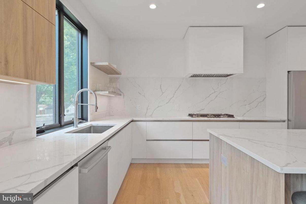Interior, Kitchen, Marble Walls, Recessed Lighting, Wood Texture Flooring