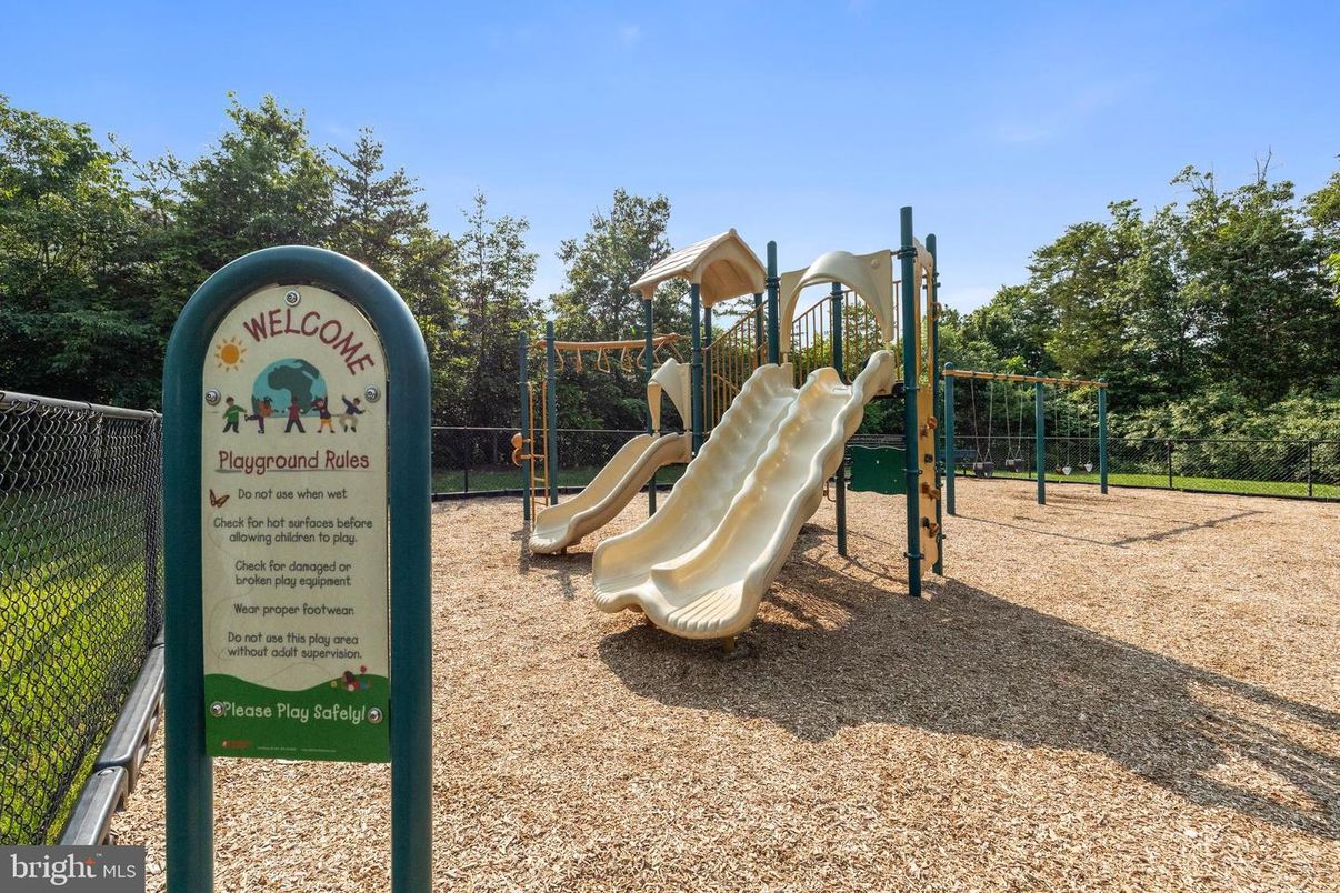 Backyard, Exterior, Playground
