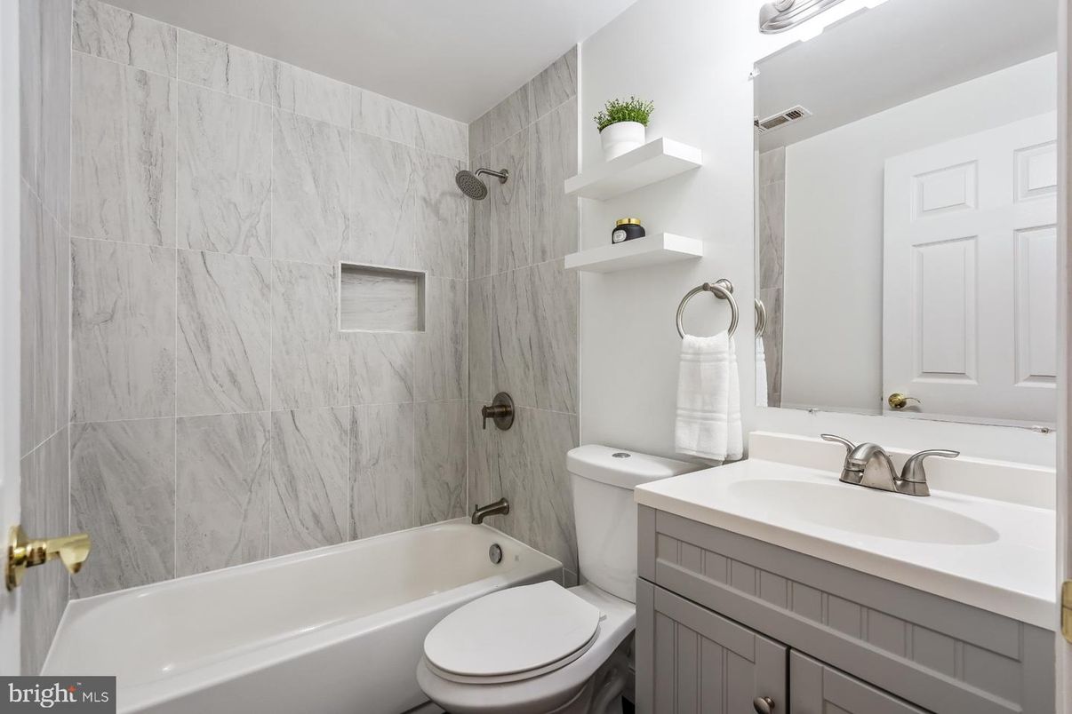 Bathroom, Interior, Marble Walls