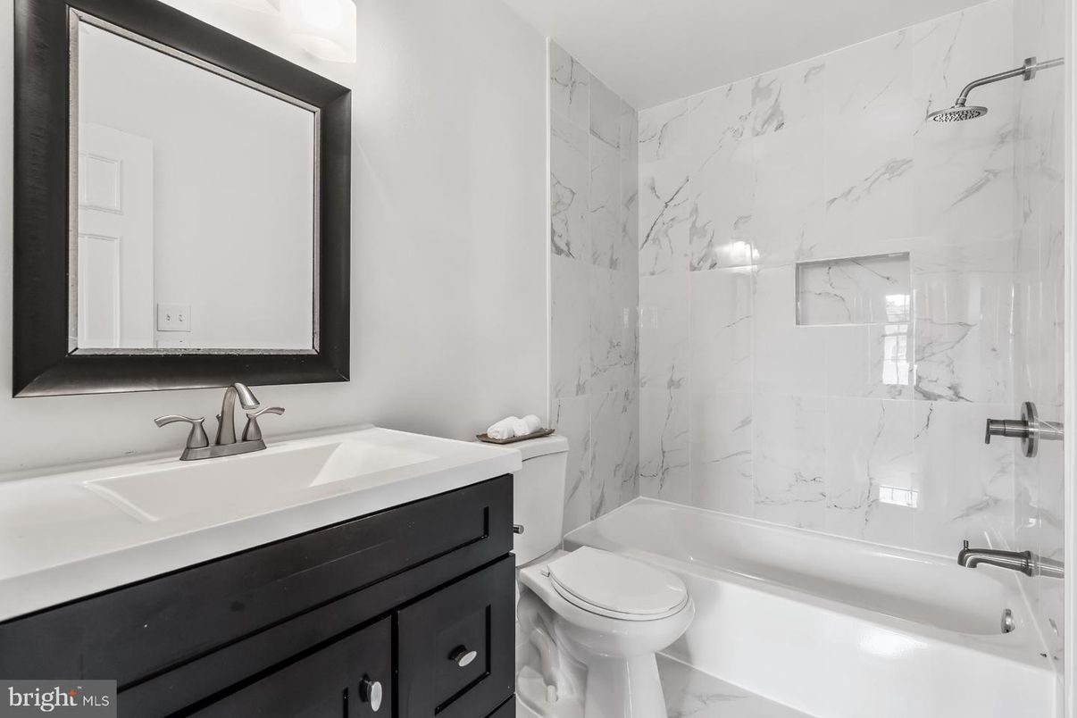 Bathroom, Interior, Marble, Marble Walls