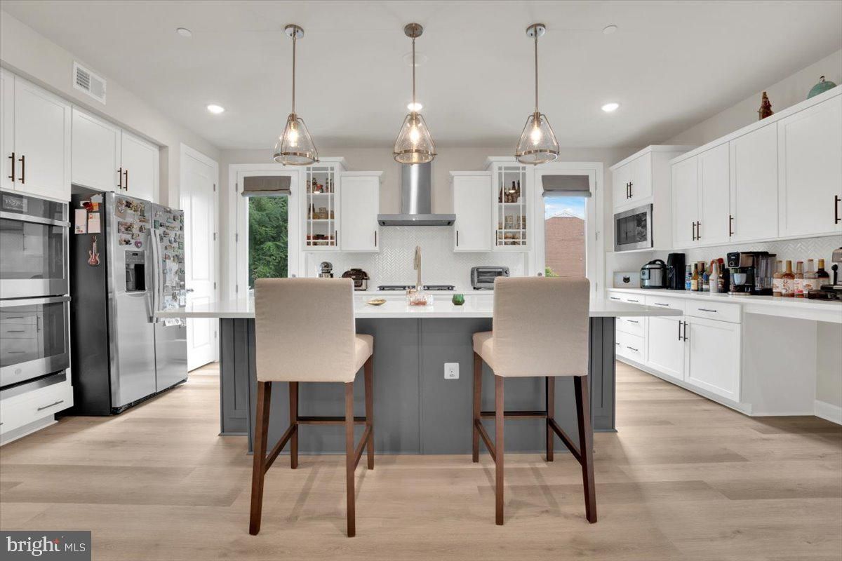 Interior, Kitchen, Pendant Lights, Recessed Lighting, Wood Texture Flooring