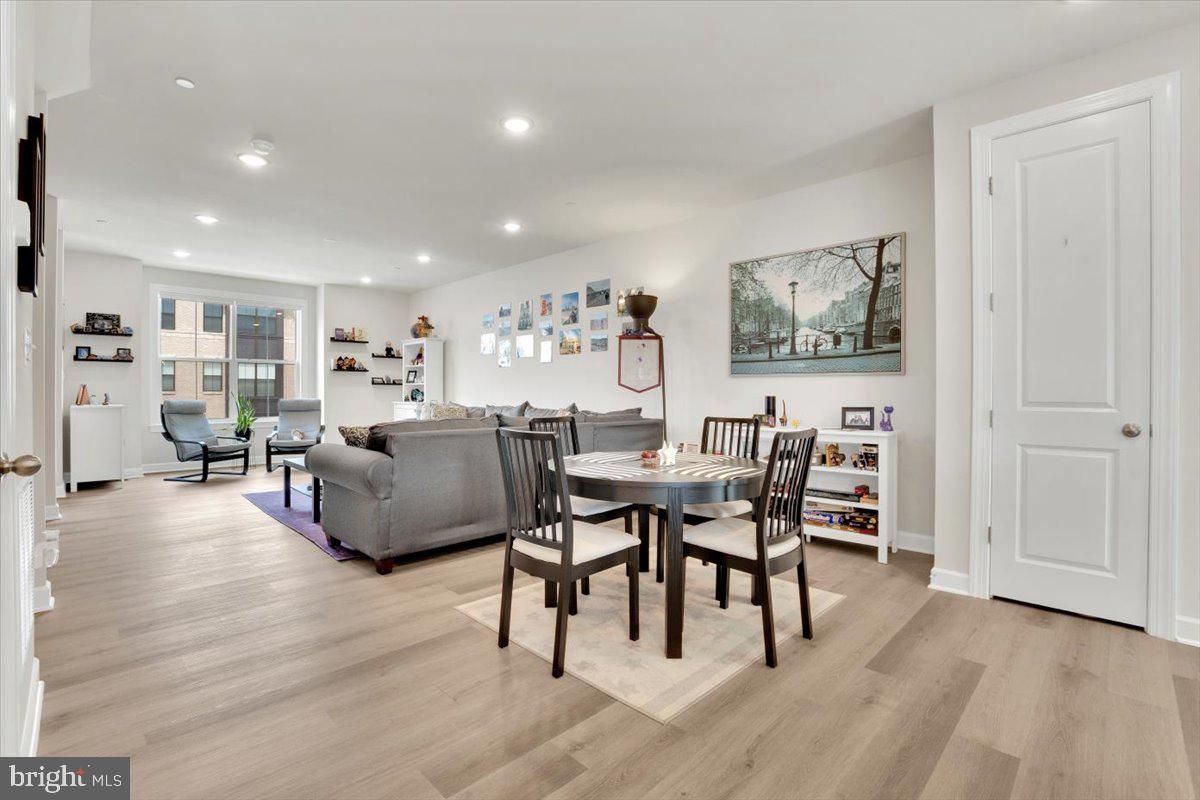 Dining room, Interior, Living room, Recessed Lighting, Wood Texture Flooring