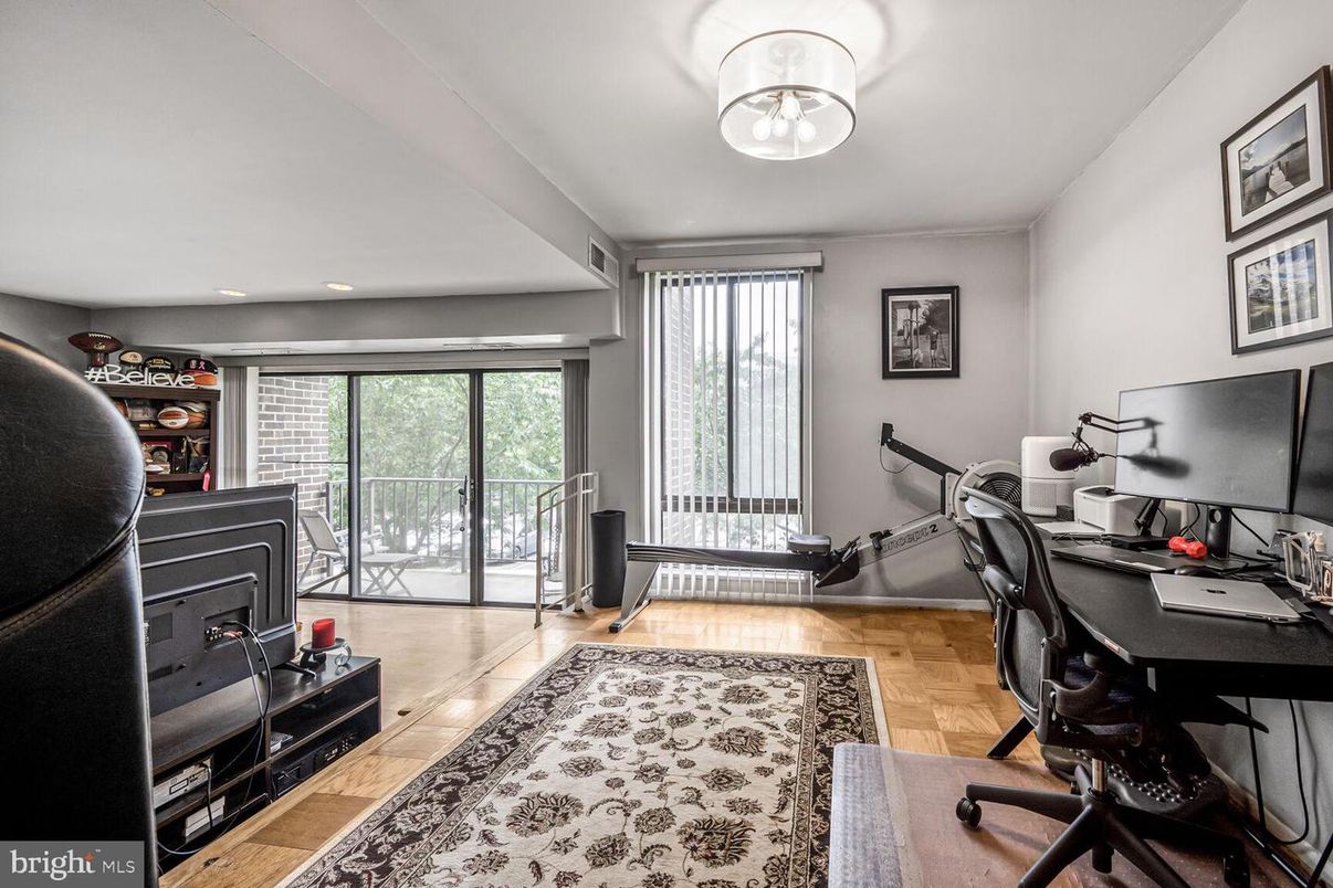 Fitness Equipment, Home Office, Interior, Recessed Lighting, Wood Texture Flooring