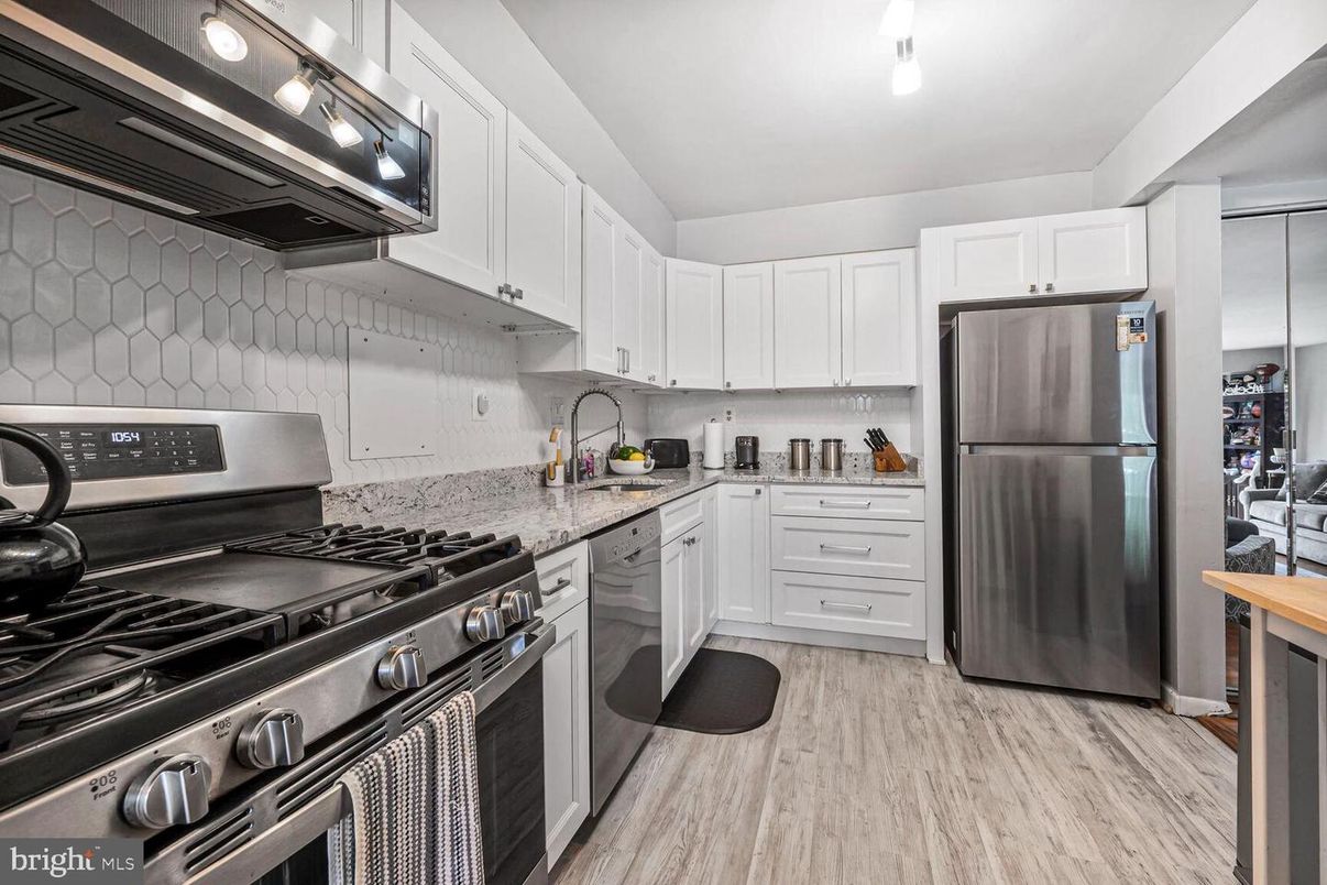 Interior, Kitchen, Stainless Steel Appliances, Wood Texture Flooring