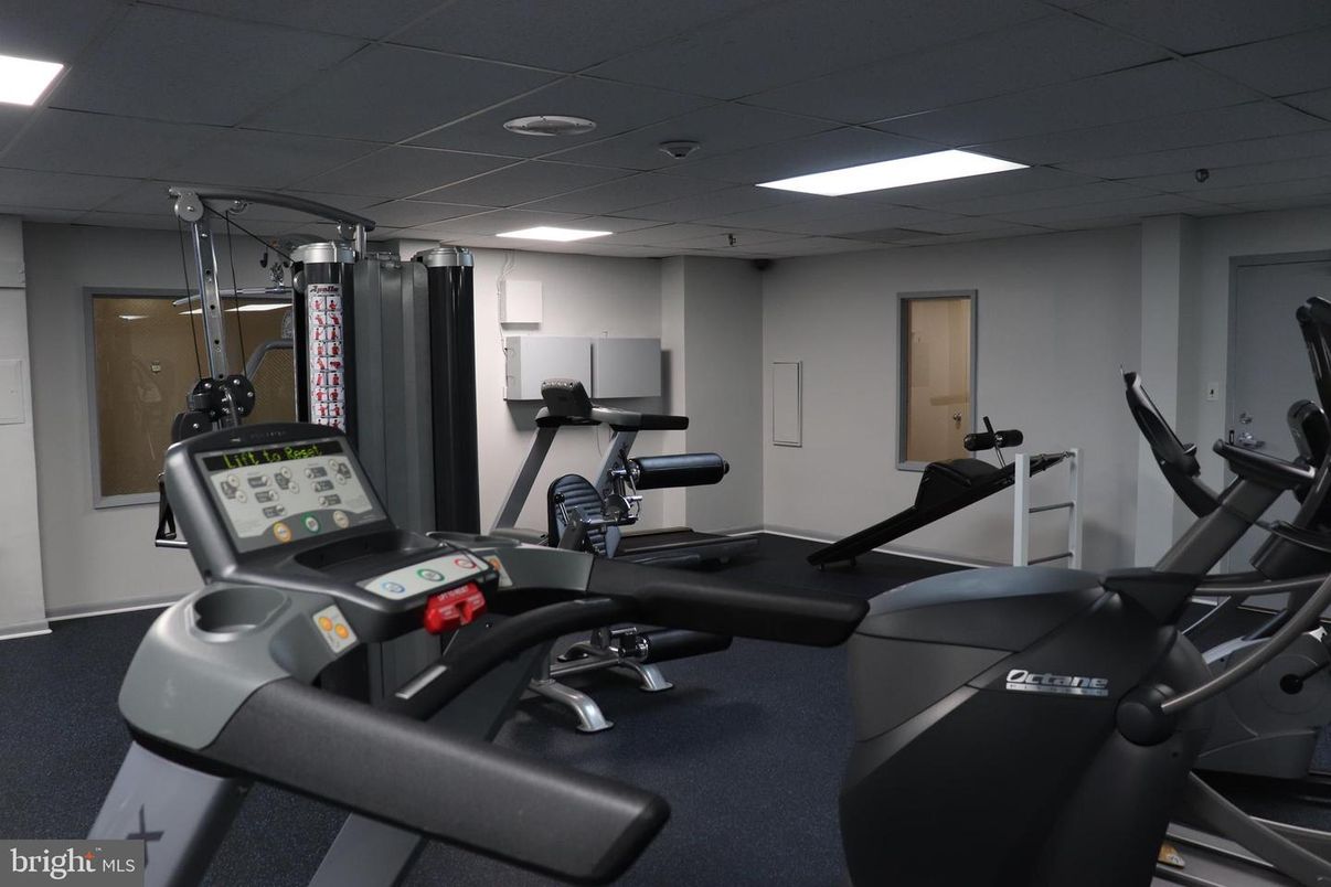 Fitness Equipment, Interior, Recessed Lighting