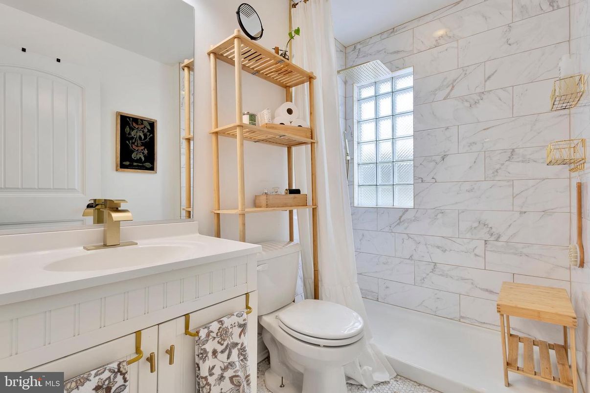 Bathroom, Interior, Marble Walls