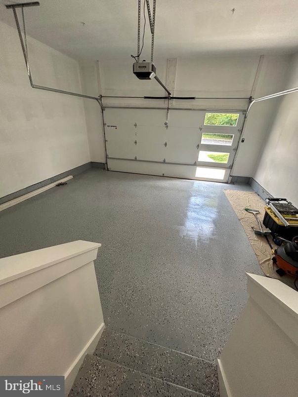 Garage, Interior