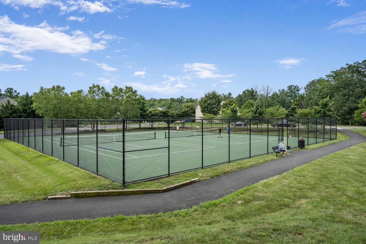 Exterior, Tennis Courts