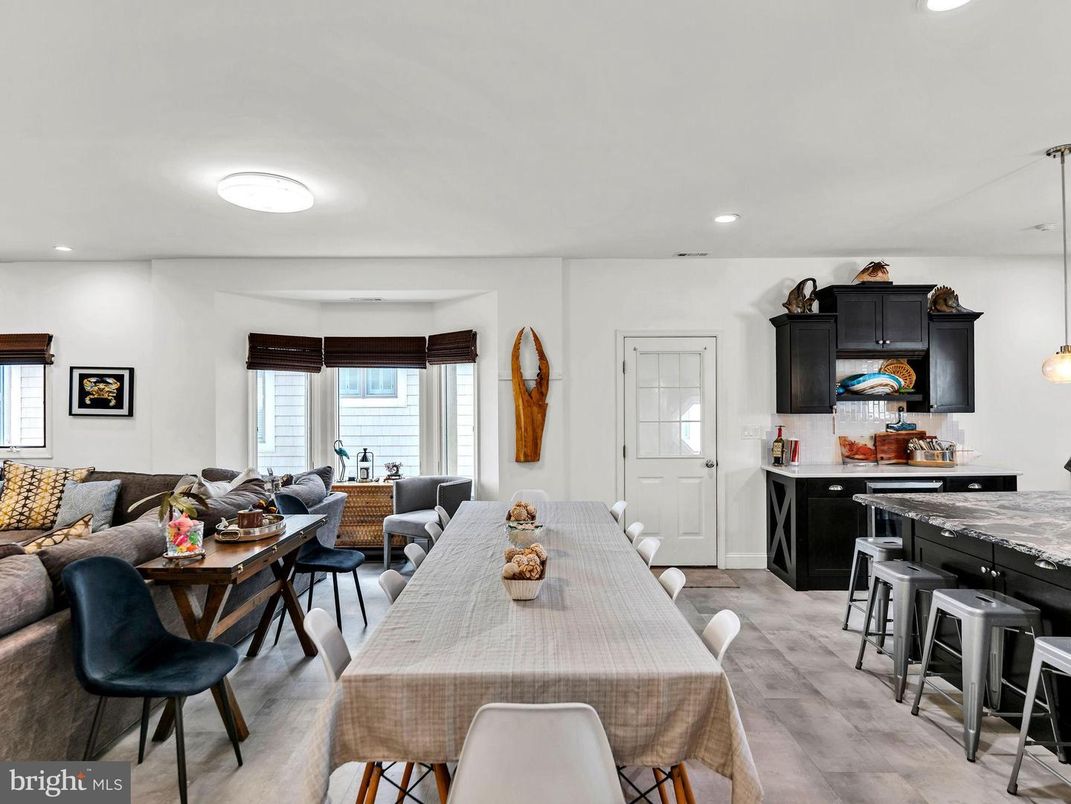 Dining room, Interior, Kitchen, Pendant Lights, Recessed Lighting