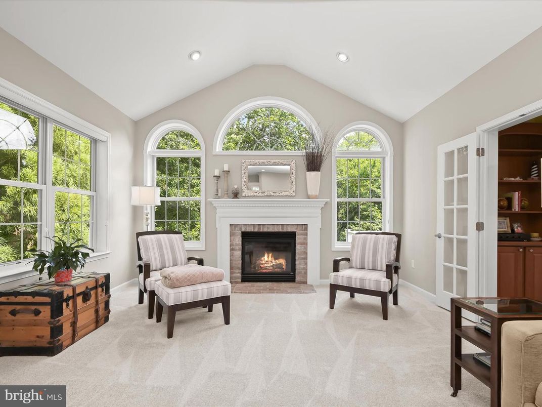 Fireplace, Interior, Recessed Lighting
