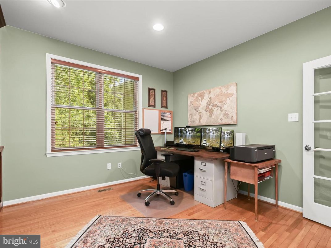 Home Office, Interior, Recessed Lighting, Wood Texture Flooring