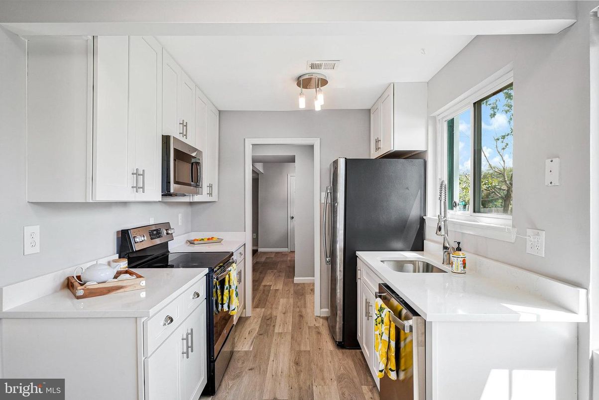 Interior, Kitchen, Wood Texture Flooring