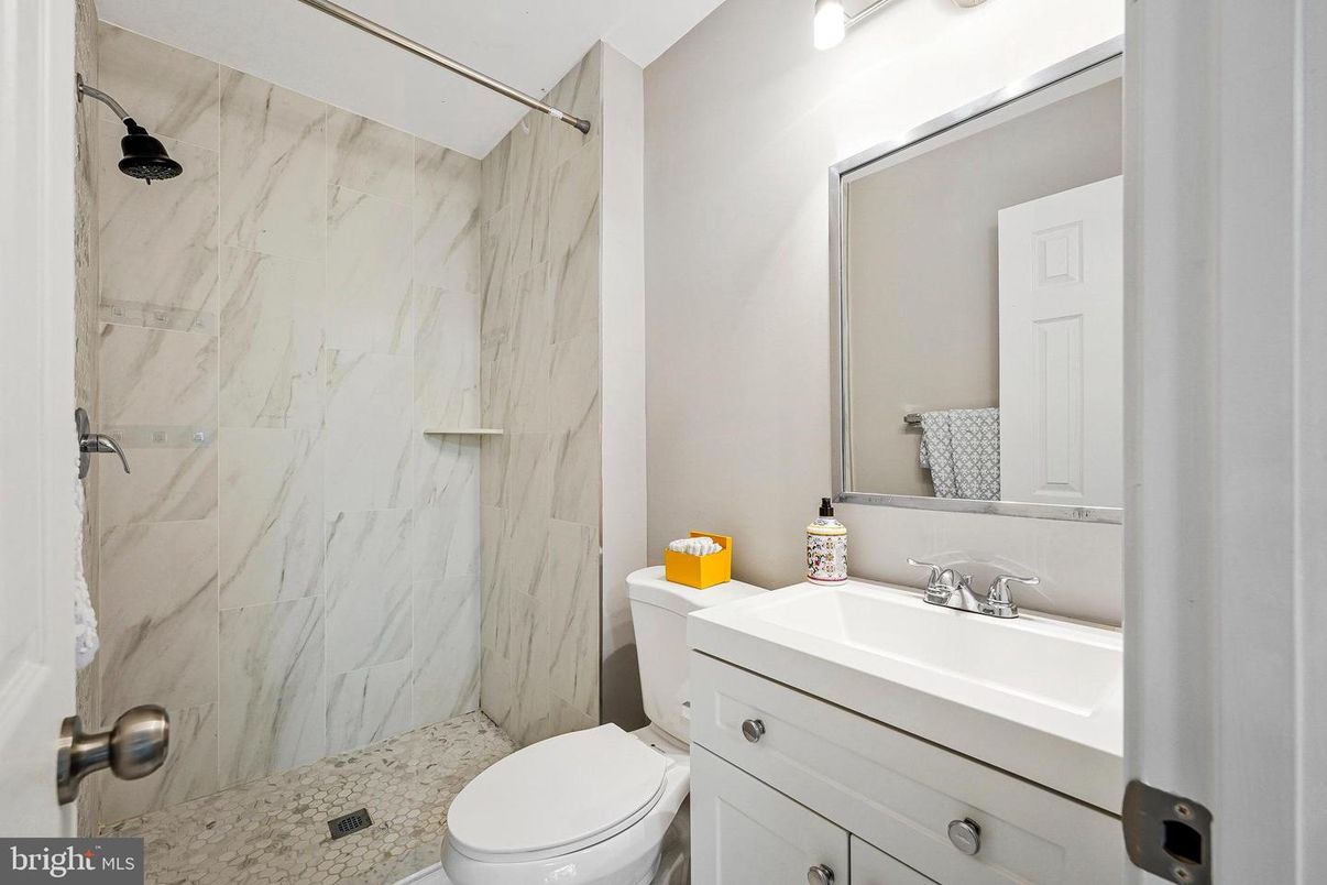 Bathroom, Interior, Marble Walls