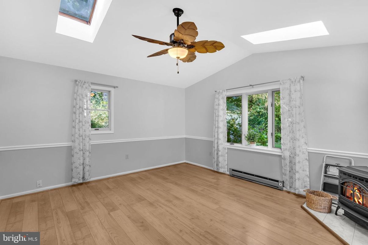 Empty room, Fireplace, Interior, Wood Texture Flooring