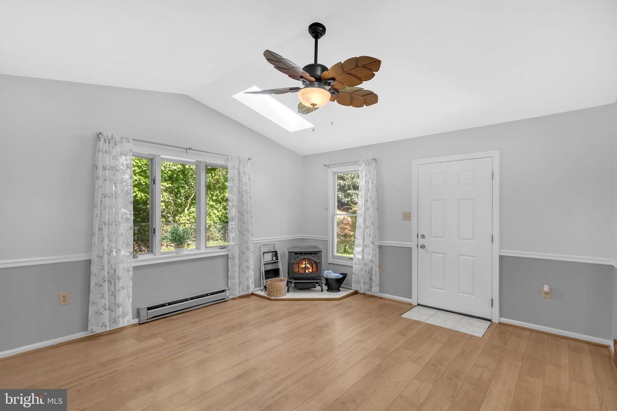 Empty room, Fireplace, Interior, Wood Texture Flooring