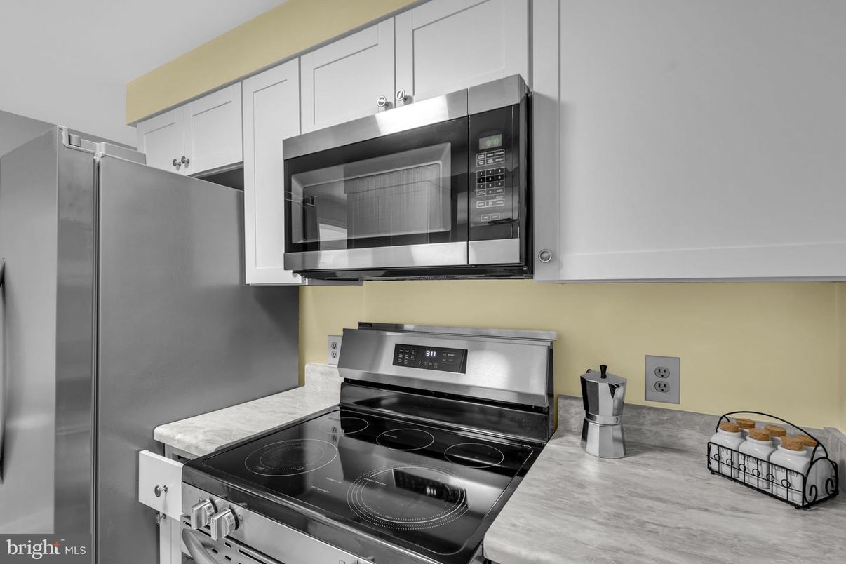 Interior, Kitchen, Stainless Steel Appliances