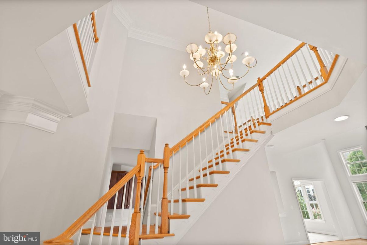 Chandelier, Interior, Recessed Lighting