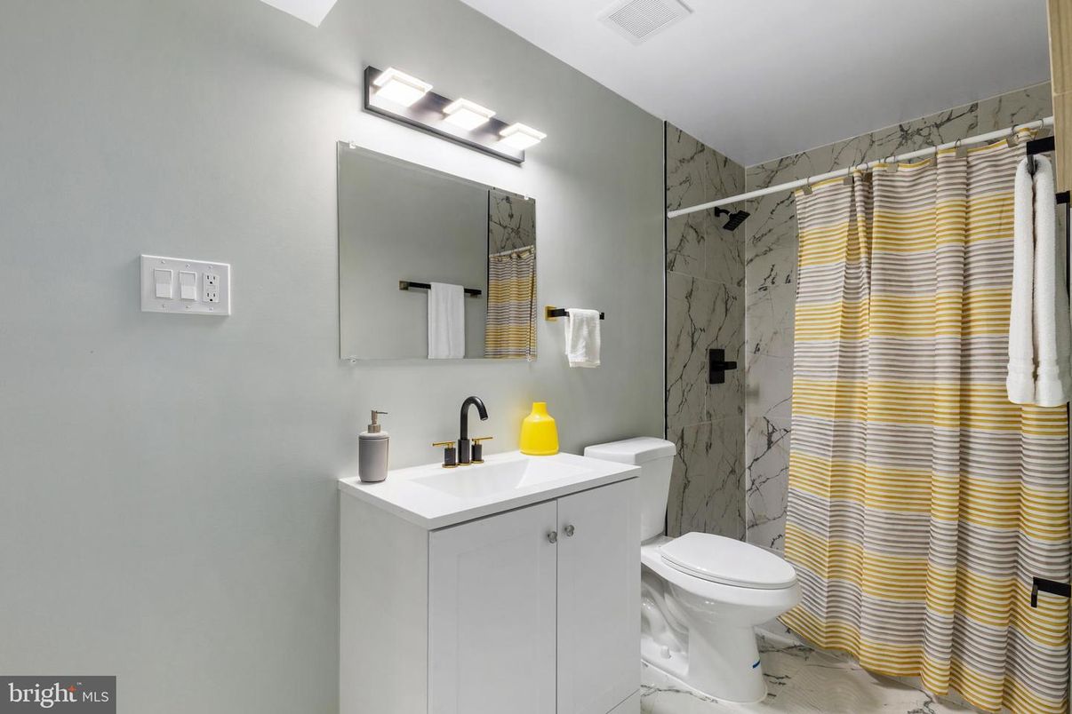 Bathroom, Interior, Marble, Marble Walls