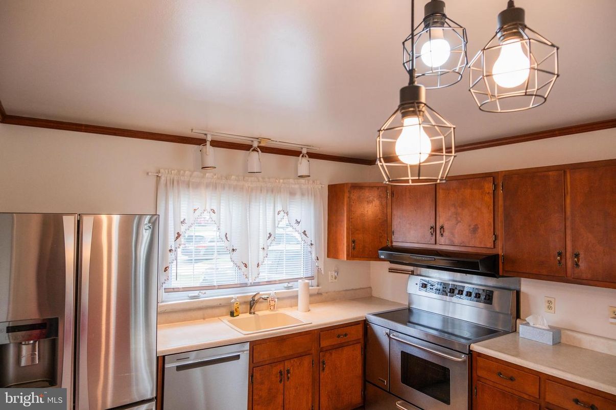 Interior, Kitchen, Stainless Steel Appliances