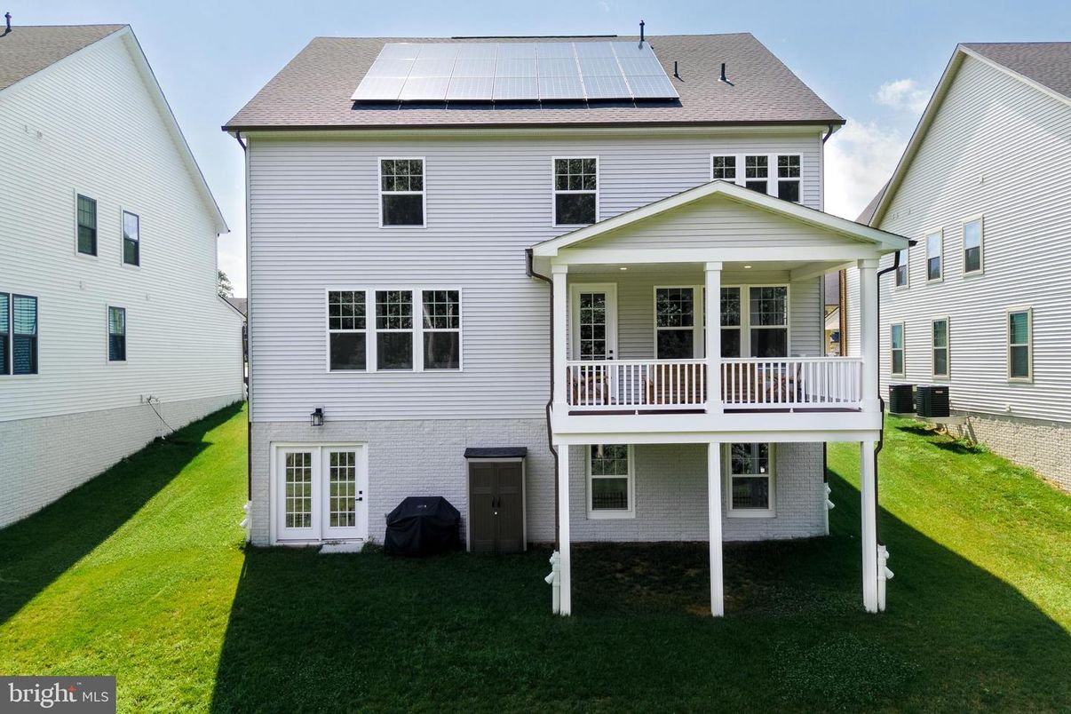 Exterior, Solar Panels