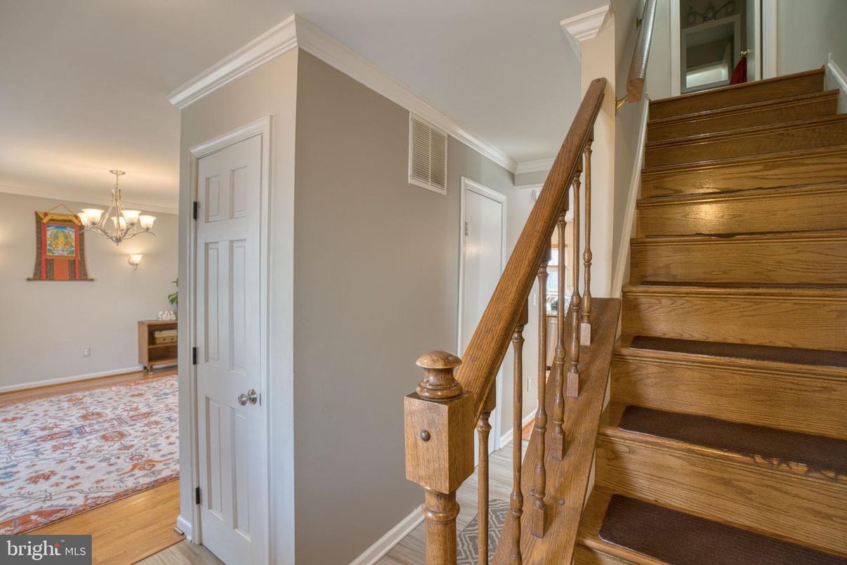 Chandelier, Interior, Wood Texture Flooring