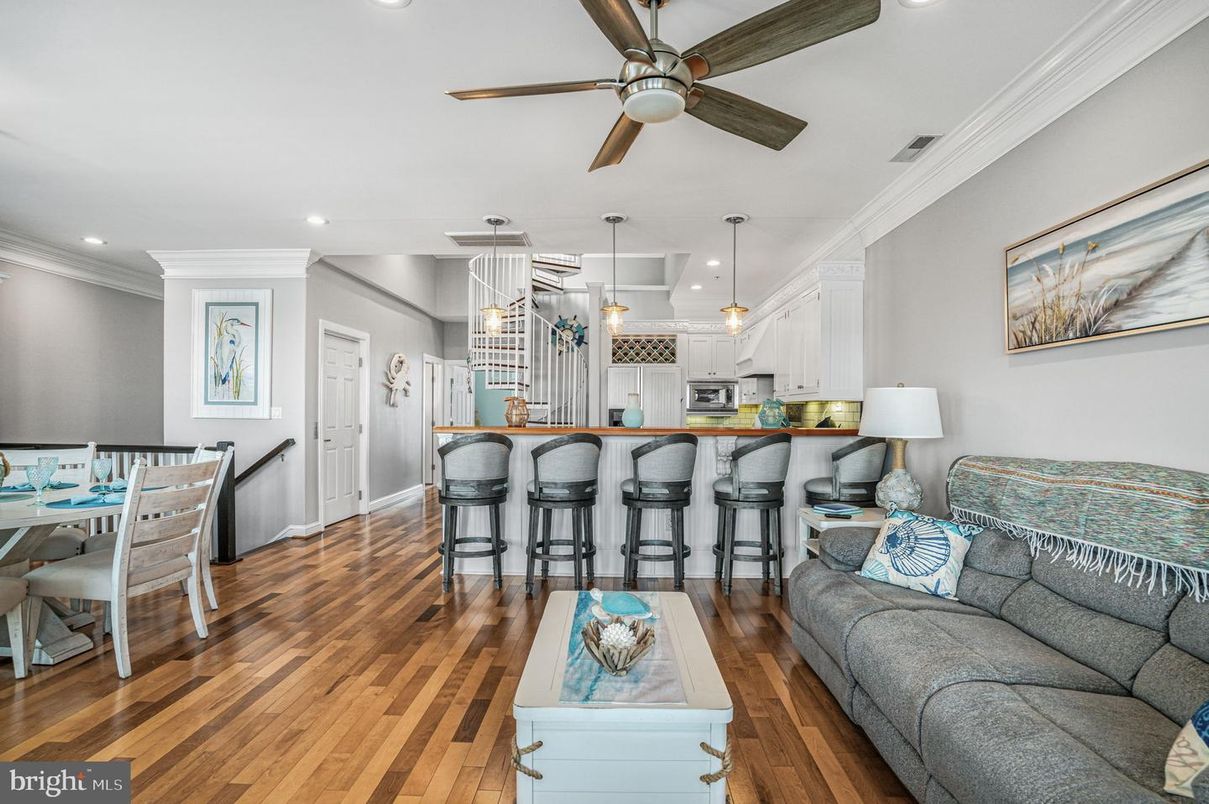 Dining room, Interior, Kitchen, Living room, Pendant Lights, Recessed Lighting, Stainless Steel Appliances, Wood Texture Flooring