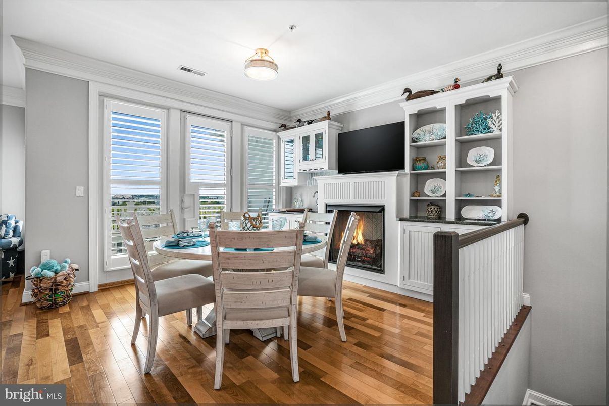 Dining room, Fireplace, Interior, Wood Texture Flooring