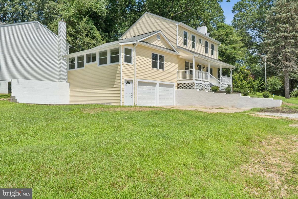 Attached, Backyard, Exterior, Facade, Farmhouse