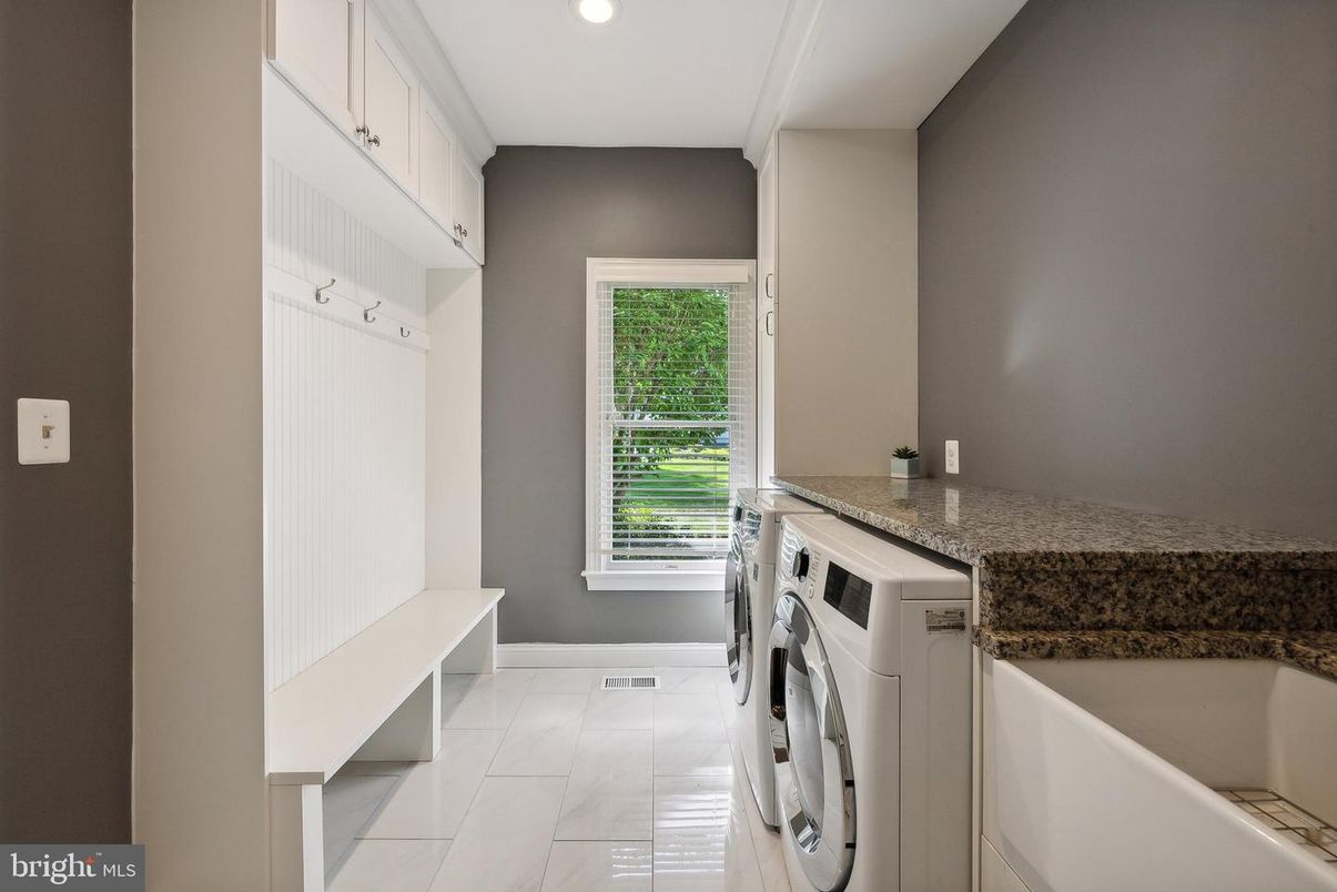 Interior, Recessed Lighting, Washer