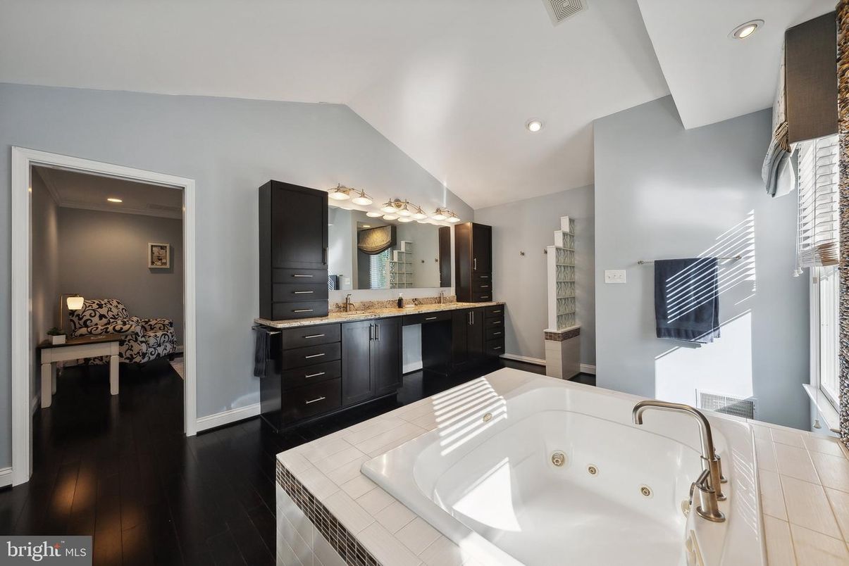 Bathroom, Dual Sink Vanities, Interior, Recessed Lighting, Wood Texture Flooring