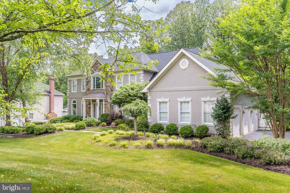 Backyard, Exterior, Facade, Georgian