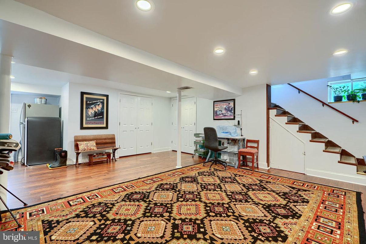 Home Office, Interior, Piano, Recessed Lighting, Wood Texture Flooring