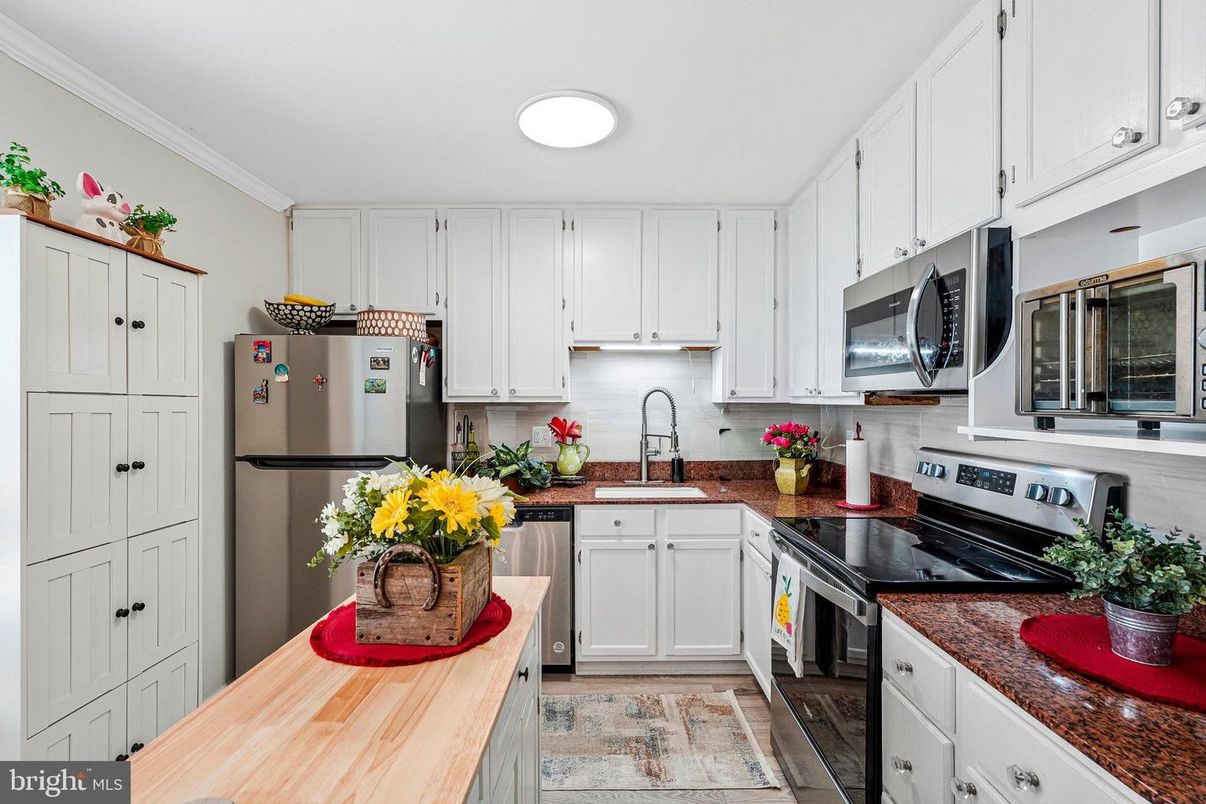 Interior, Kitchen, Recessed Lighting