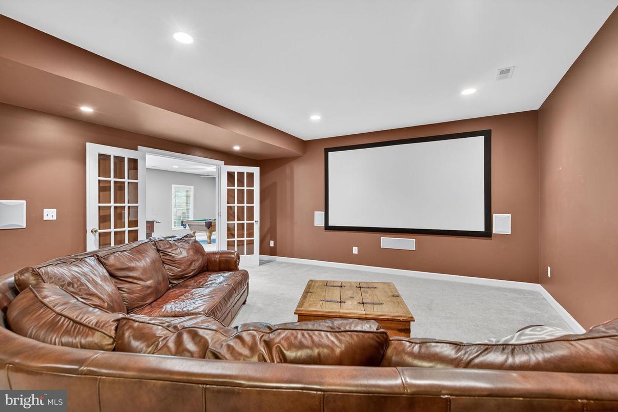 Interior, Living room, Projection Screen, Recessed Lighting