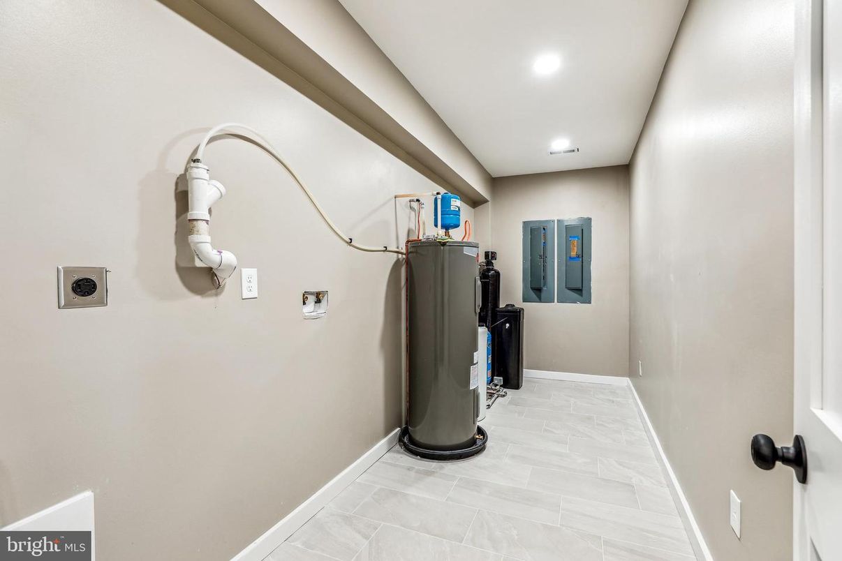 Interior, Recessed Lighting