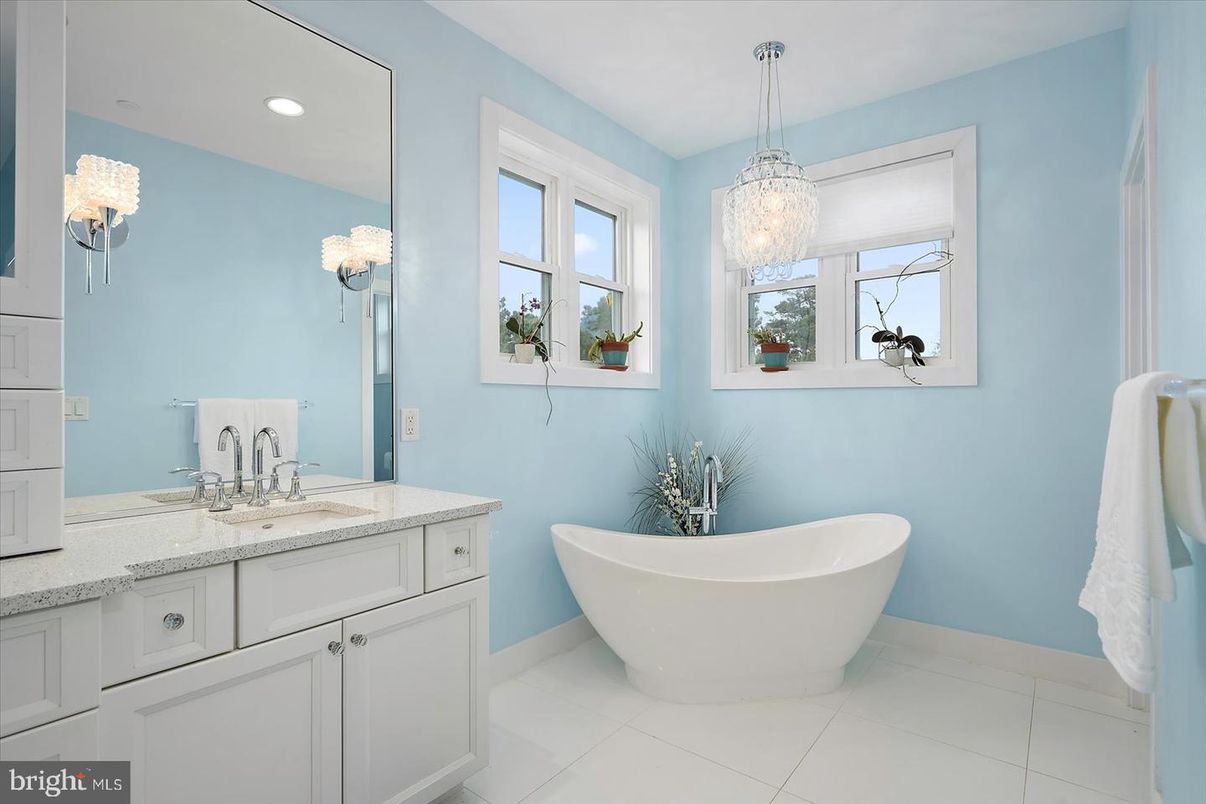Bathroom, Chandelier, Dual Sink Vanities, Free Standing Baths, Interior, Pendant Lights, Recessed Lighting