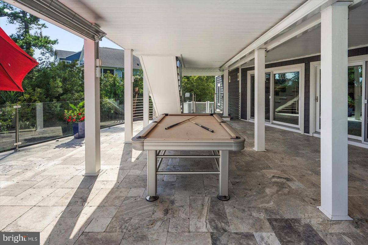 Exterior, Game Room