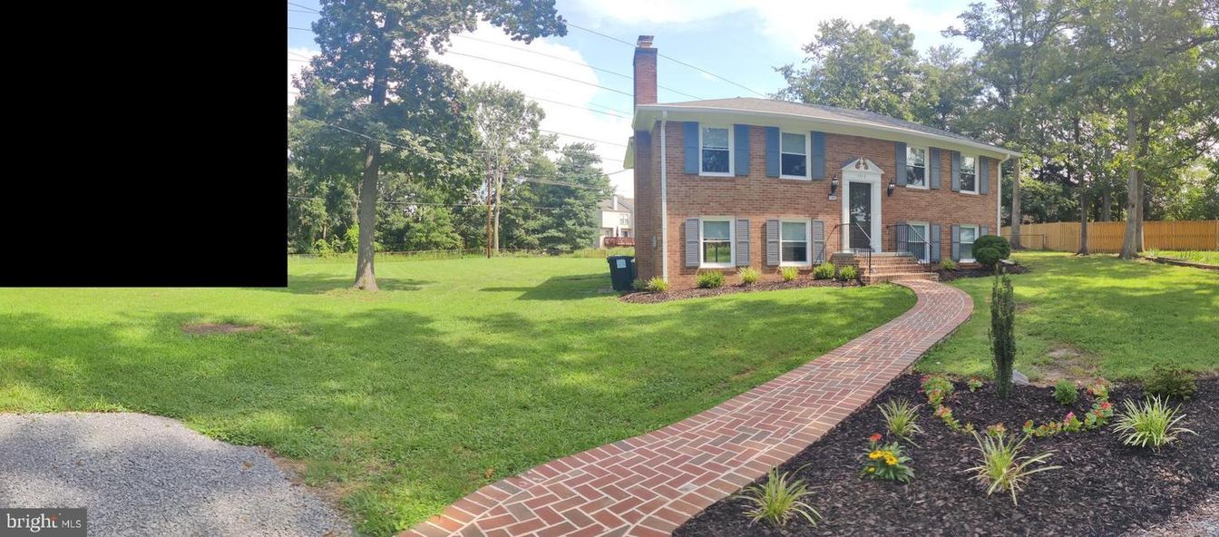Backyard, Exterior, Facade, Brick Facade, Georgian